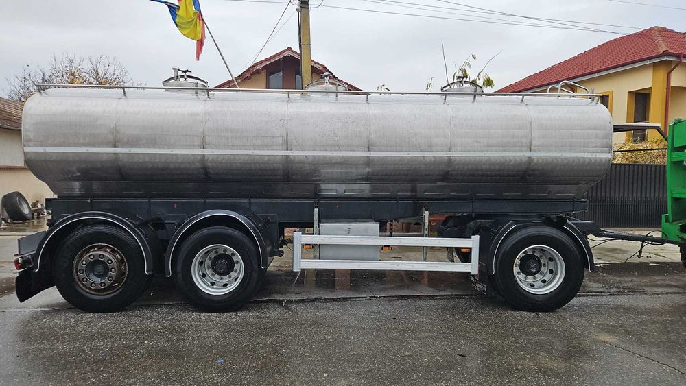 Remorca cisterna agricola