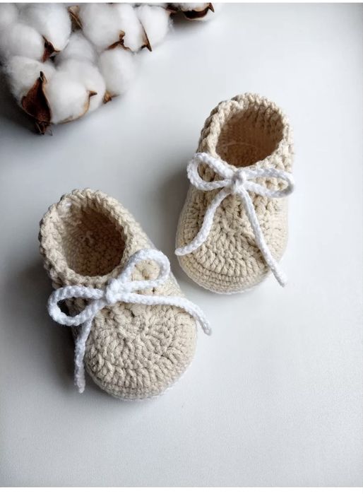 пинетки детские разных цветов вязанные