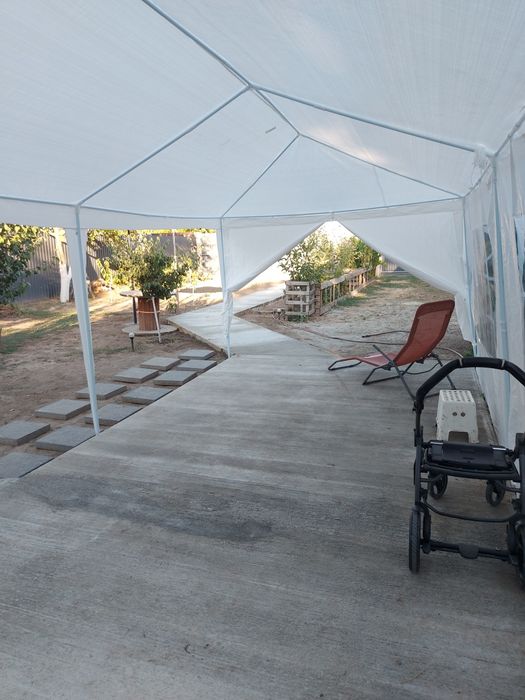 Cort de evenimente 20 de persoane