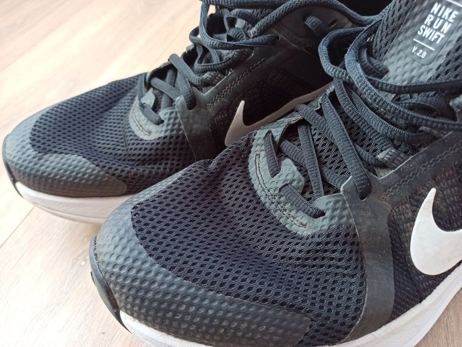 Nike Run Swift 2, Negru 47