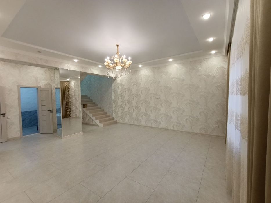 Лимонария! Продаётся Евродом 3 соток 5 комнат