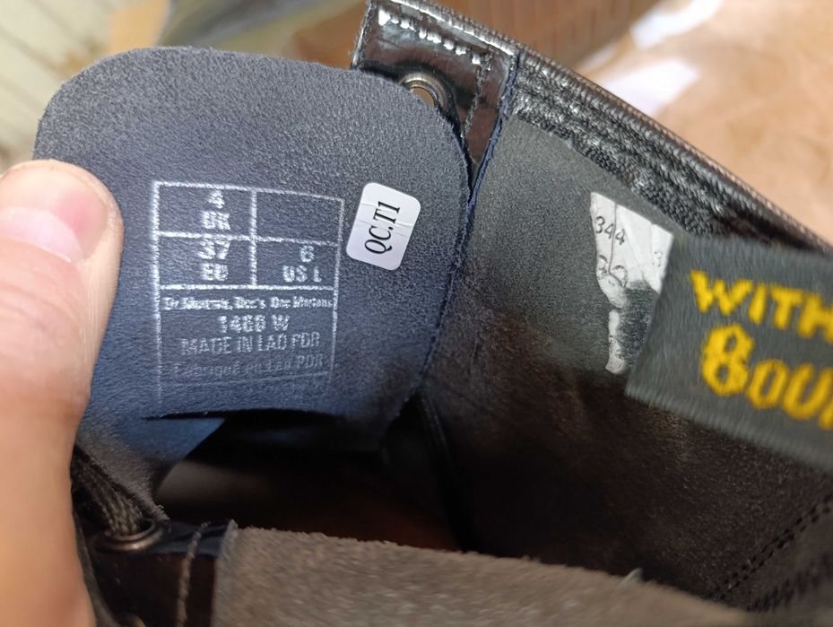 ''Dr. Martens 1460 W''оригинални боти 37 номер