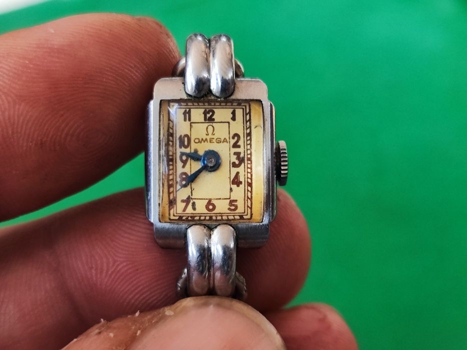 Механичен дамски часовник omega 15 jewels
