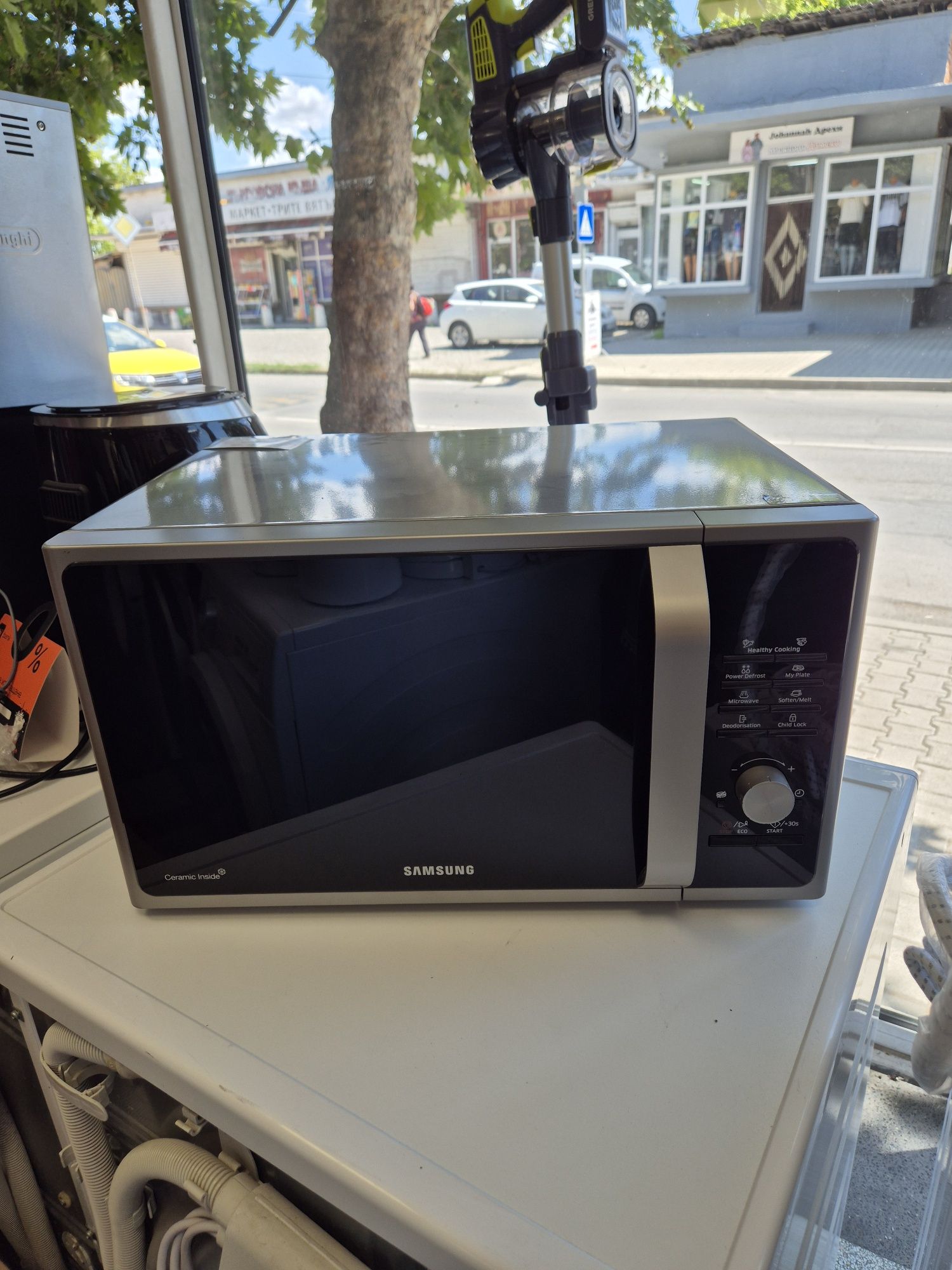 Голяма микровълнова печка Samsung 28л. 1500вата,сива,  лед дисплей
