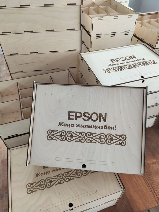 Подарочные деревянные коробки