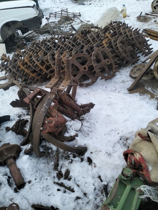 Продам катки прикатывающие, валы, втулки. Стойки кпэ 3.8, дуги в сборе