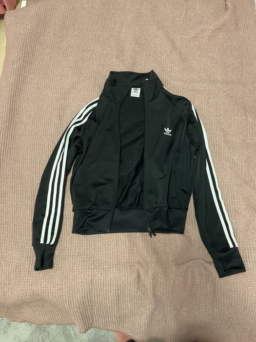 Оригинален суитшърт на Adidas