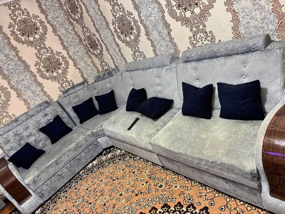 Мебельный уголок