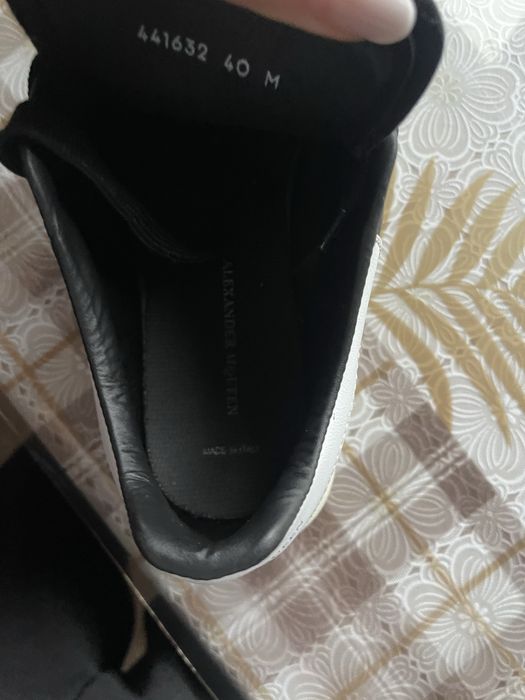 Adidasi alexander moueen