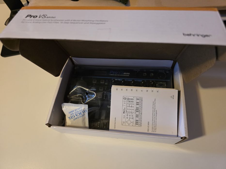 Behringer PRO Vs mini