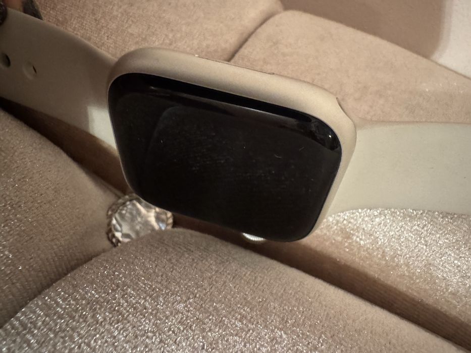 Нов Apple Watch 8 Starlight Cellular