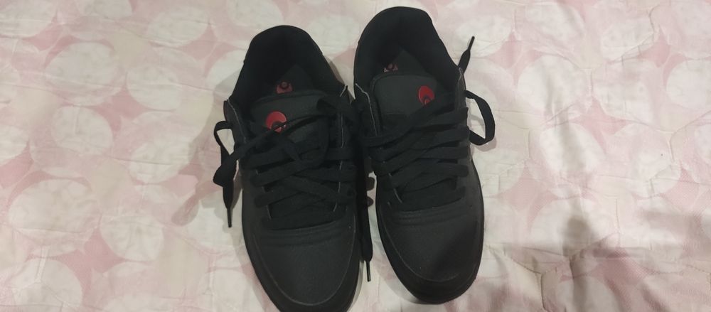 New Balance,Karrimor,Everlast,etc.