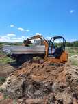 Excavator de închiriat + Camionetă 7.5 pentru diferite lucrări