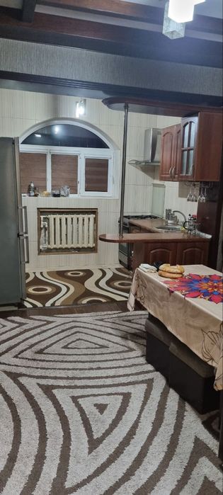 Продаётся квартира в Чиланзаре Ц квартал