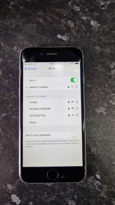 Vand Telefon Apple Iphone 6 Space Grey !! Liber Retea !! la 300lei