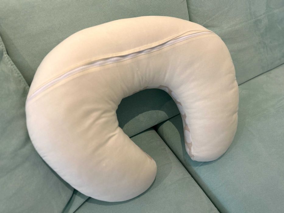 Възглавница за кърмене