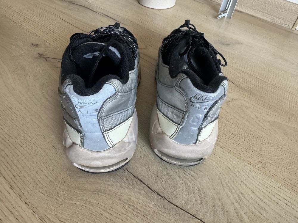 Спортни обувки NIKE AIR MAX