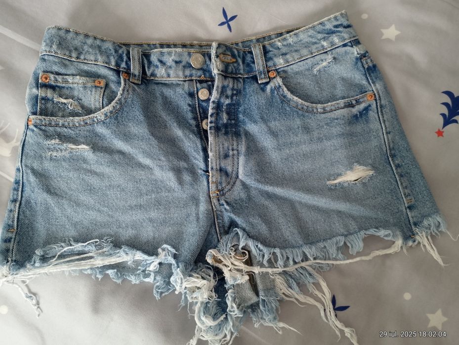 Pantaloni dama scurti