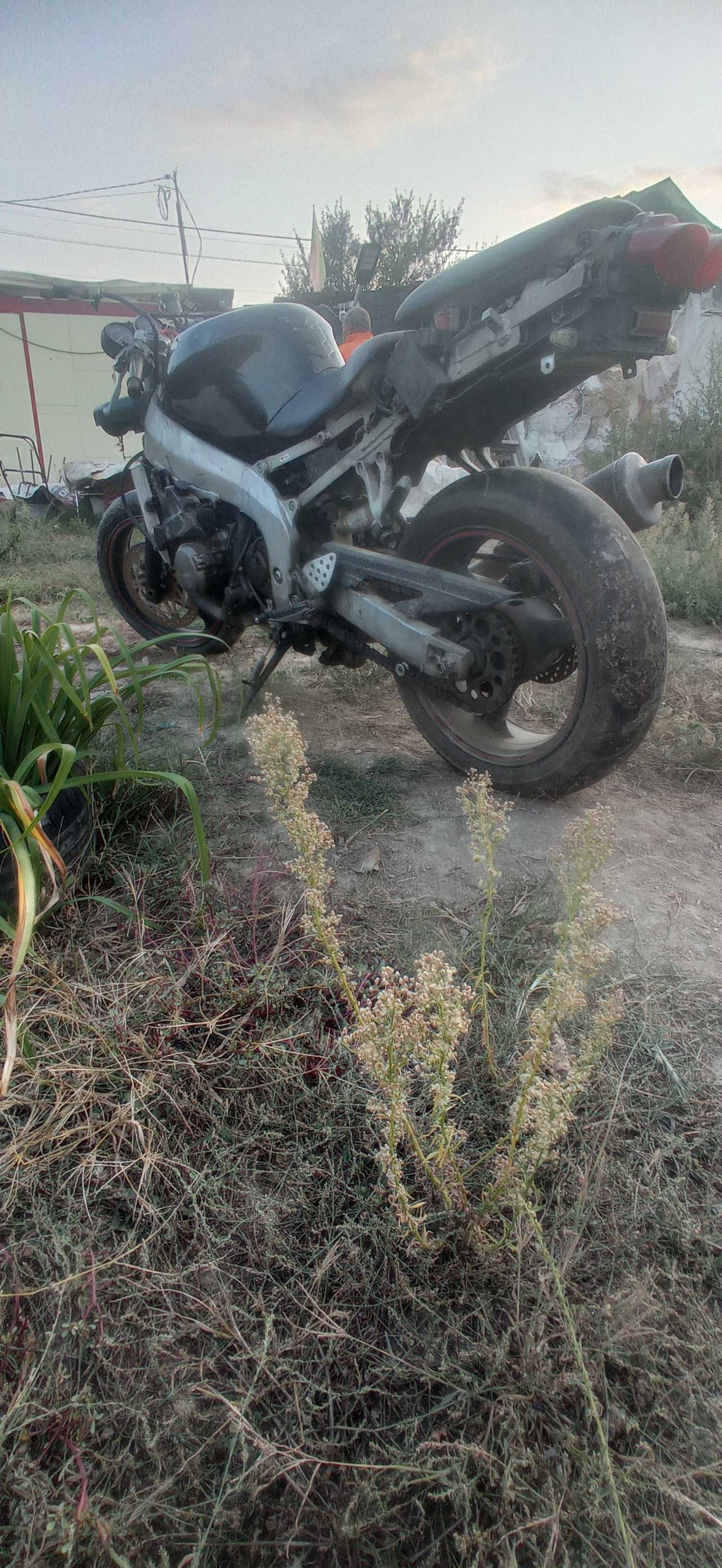 Kawasaki ninja zx6r