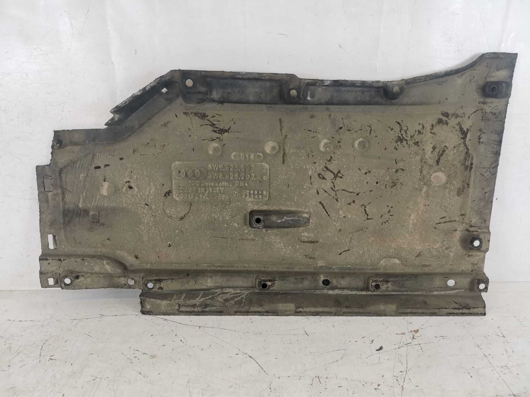 Scut Podea Stanga Audi A4 B9 2015 2016 2017 2018 2019 2020 Original In