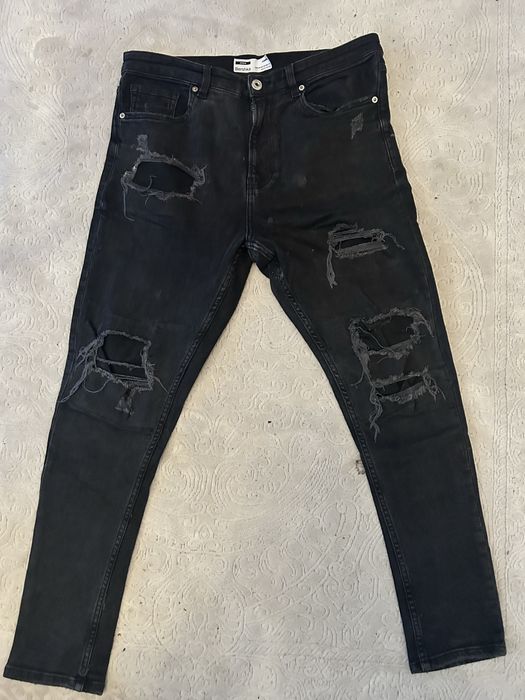 Vand blugi negri rupti slim