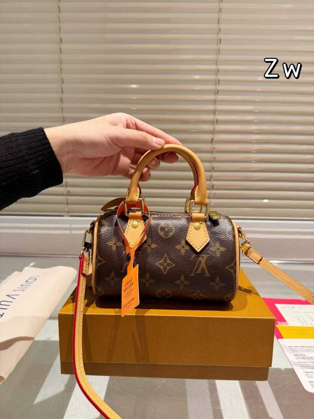Geanta de mana dama Louis Vuitton 93-55