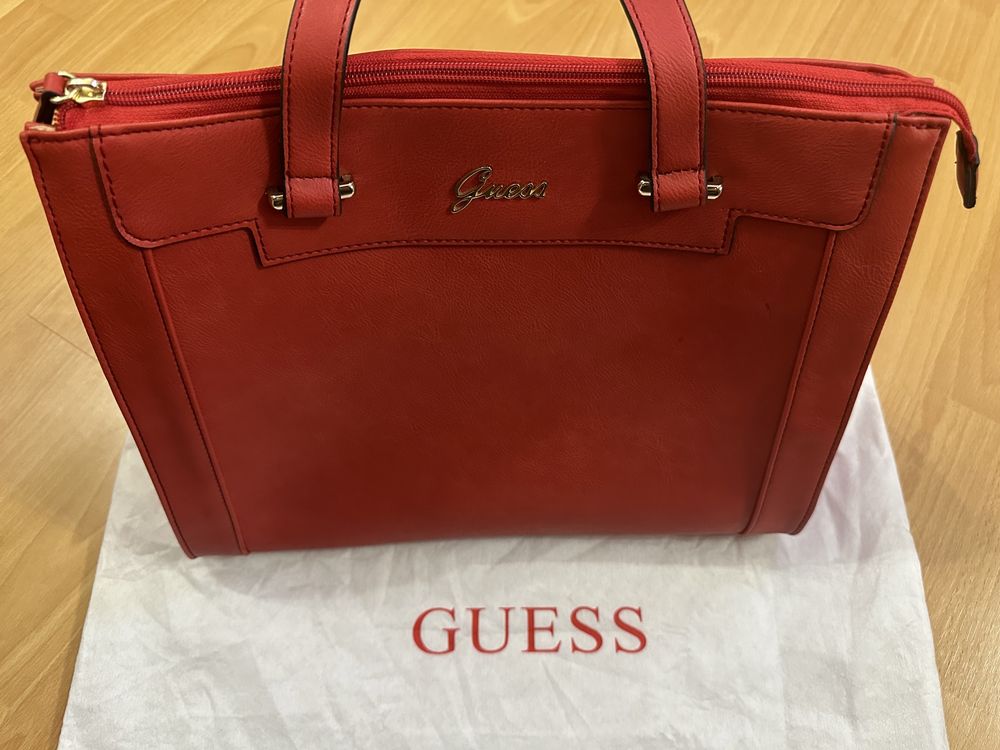 Poseta geanta Guess