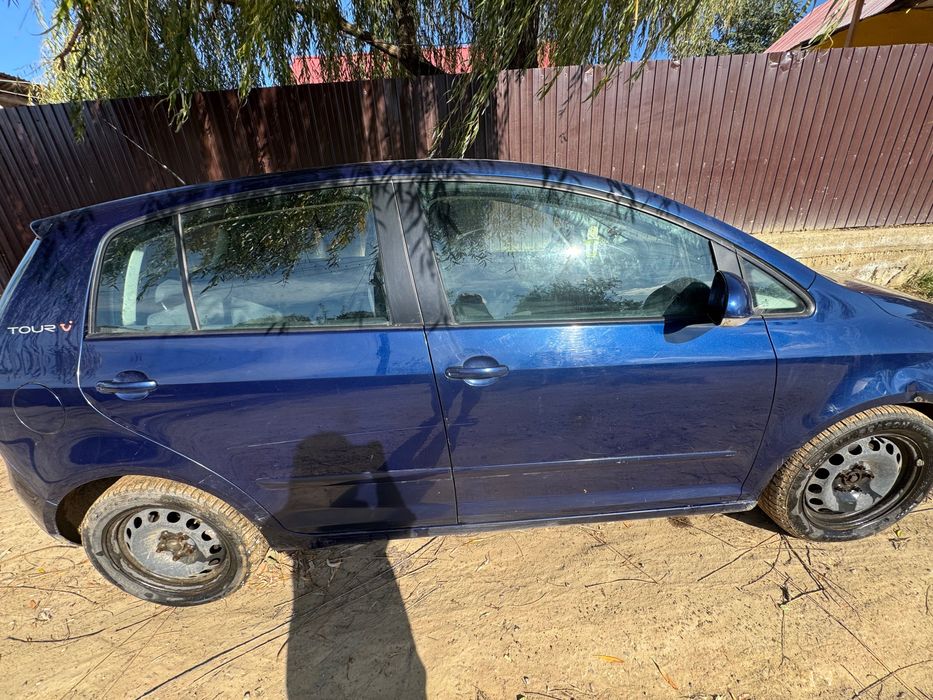 Vând wv golf 5 plus