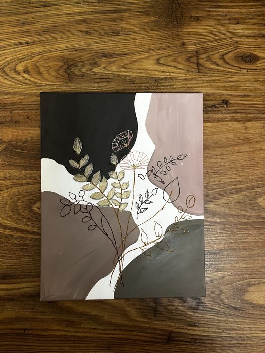 Tablou modern cu broderie manuală – piesă unicat