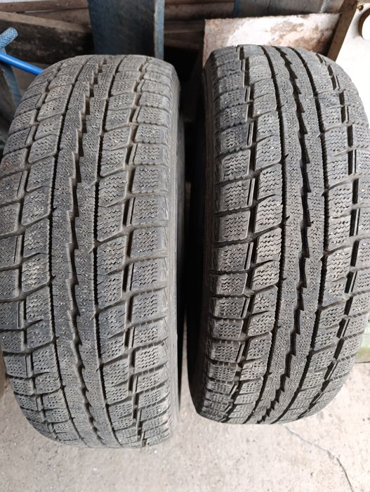 Продам зимние шины Dunlop на липучке