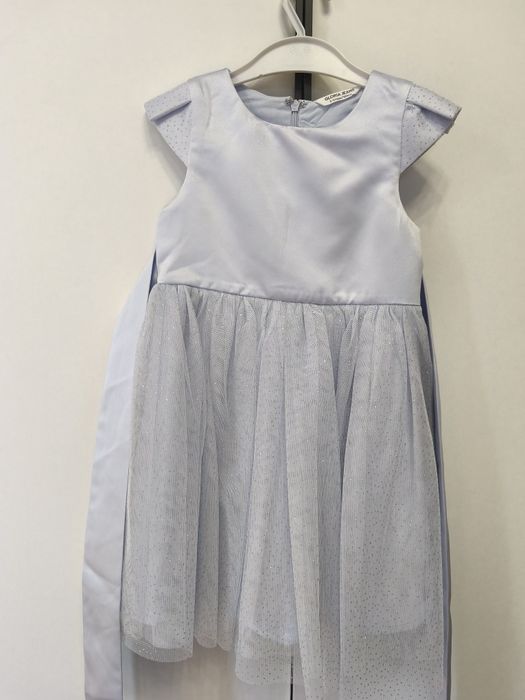 Платье праздничное на 2-3 года