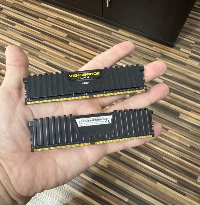 Memorie RAM 32Gb DDR4, Corsair Vengeance LPX, 3200Mhz, kit 2*16Gb
