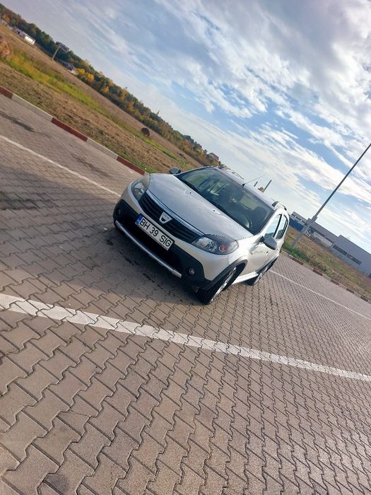 Vând Dacia Sandero Stepway 1.6 MPI