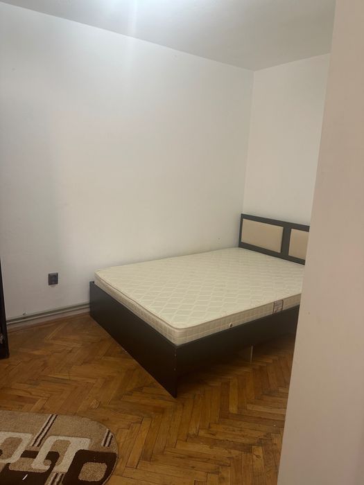 Apartament de închiriat