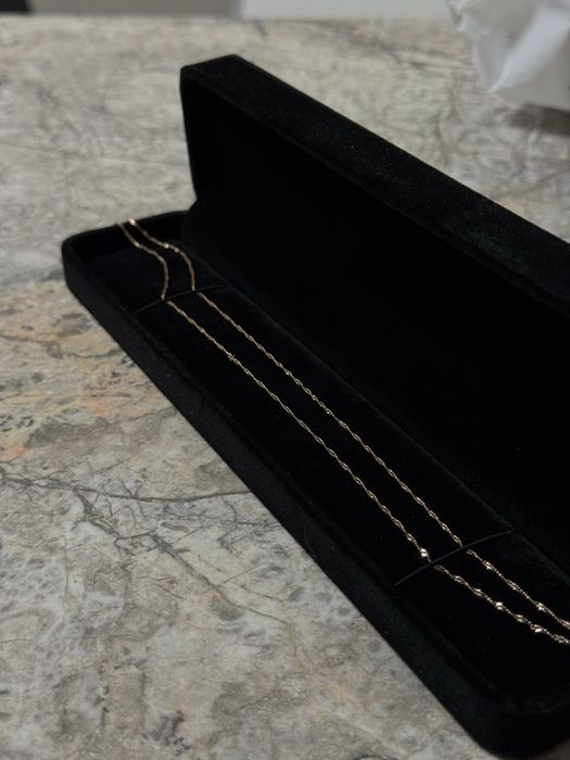 Красива златна верижка