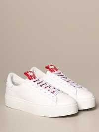 Dsquared2 sneakers in leather 
39