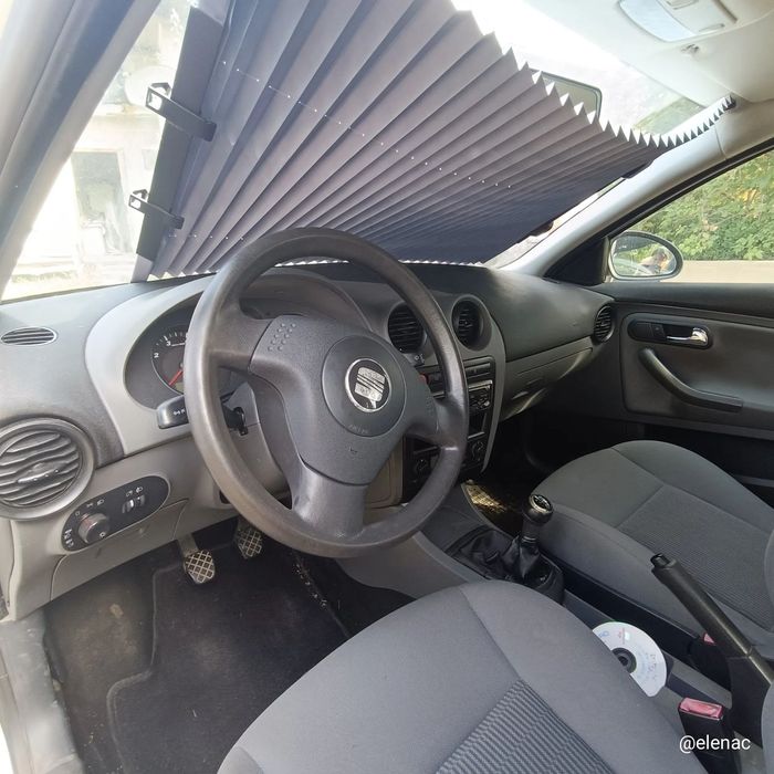 Seat Ibiza Mașina este in stare bună, interiorul întreținut.