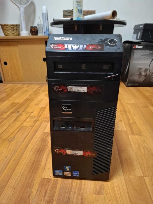 Vand unitate pc mai multe detalii la telefon