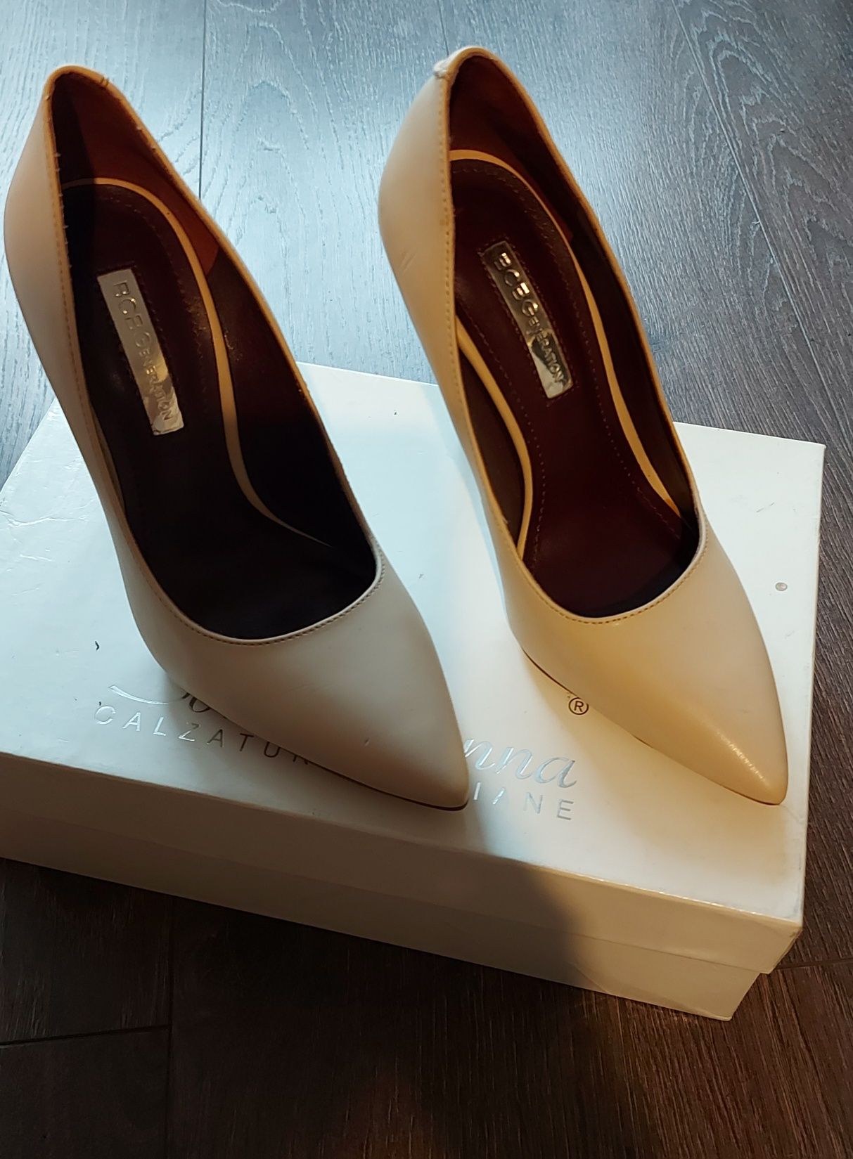 Pantofi din piele, mărimea 35