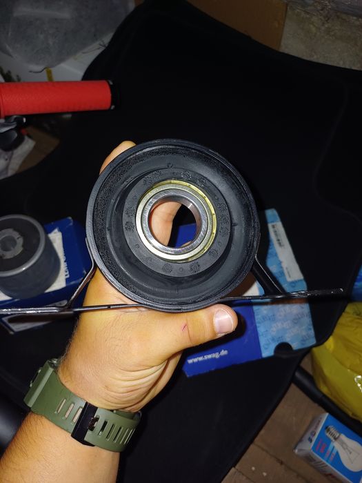 Bucșă diferențial și rulment intermediar cardan BMW E46