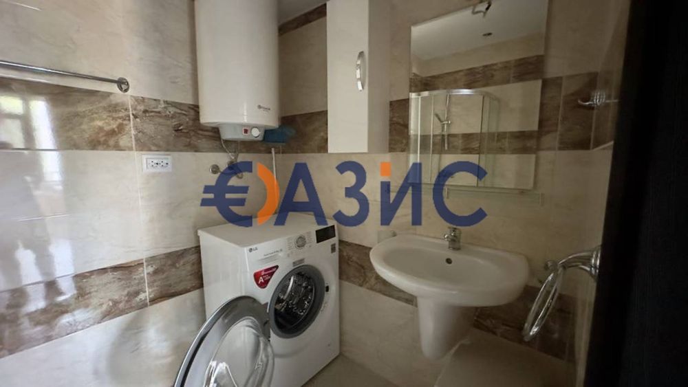 2-стаен апартамент на 4-ти етаж, Грийн Парадайз 4, Приморско, обл.