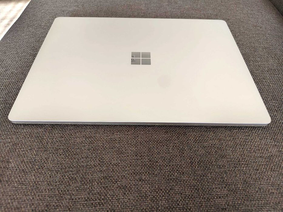 Microsoft Surface Laptop 4 Ryzen 5 Touchscreen Slim Metal 2022 Tableta