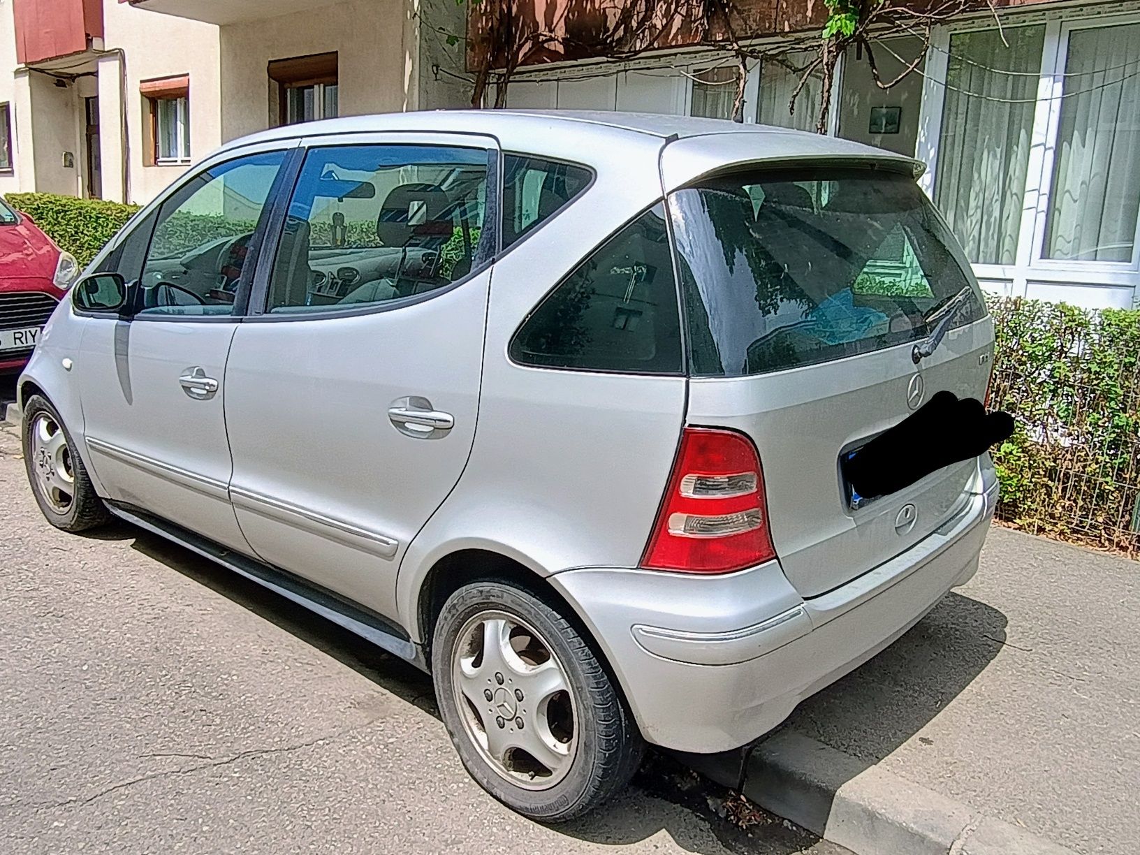 Închiriez Mercedes A Class (pt Bolt Food, Glovo , Tazz )