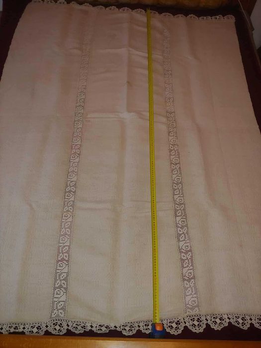 cearceaf tesut la razboi lipideu