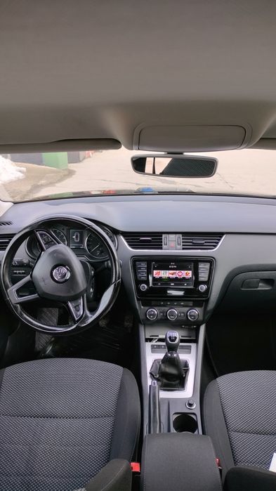 Vând Skoda Octavia 3