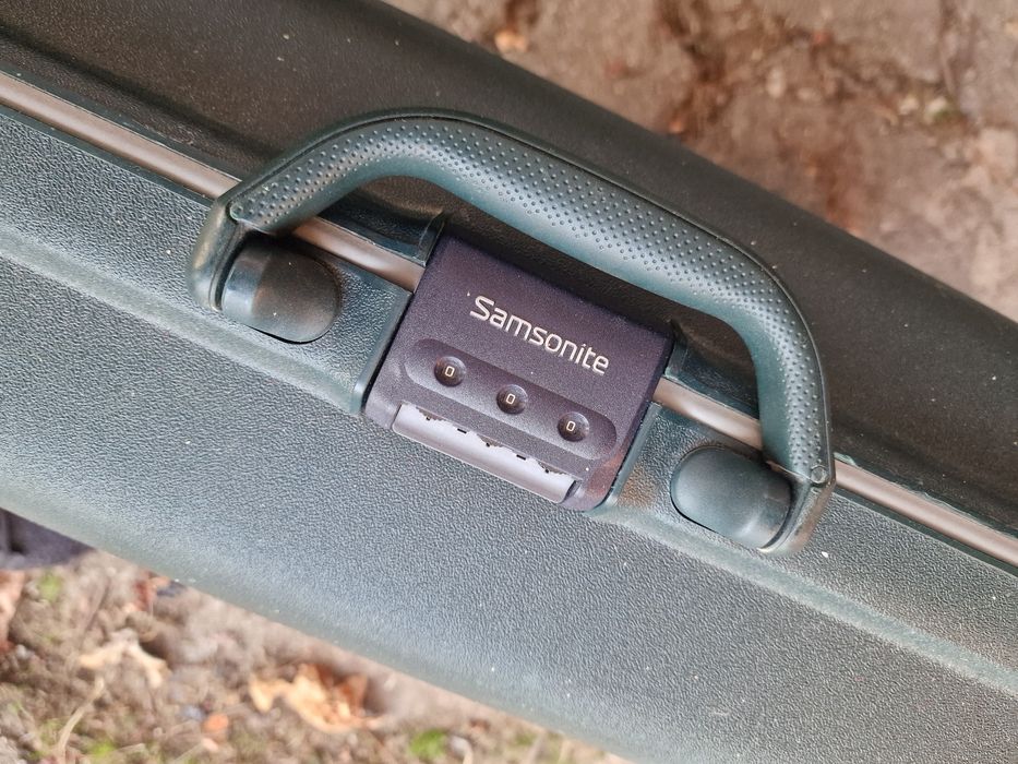 Geamantan Troler Samsonite Cu Cifru / Antifurt