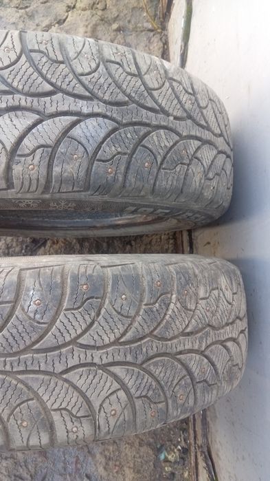 Продам 15й размер зимние, двигатель на пассат