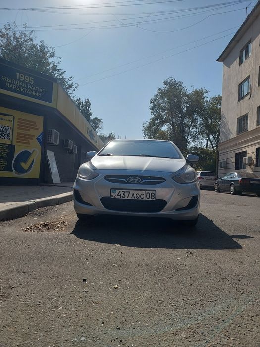 Продам машину срочно