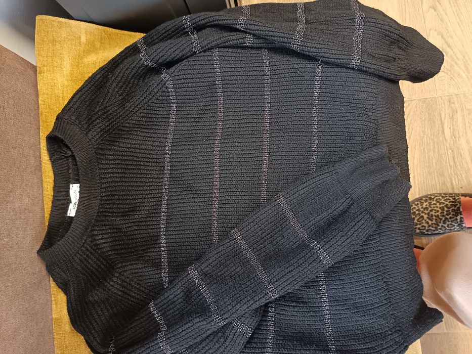 Дамски зимни пуловери