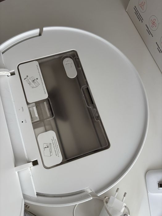 Xiaomi Mi Robot Vacuum-Mop Essential (MJSTG1)
